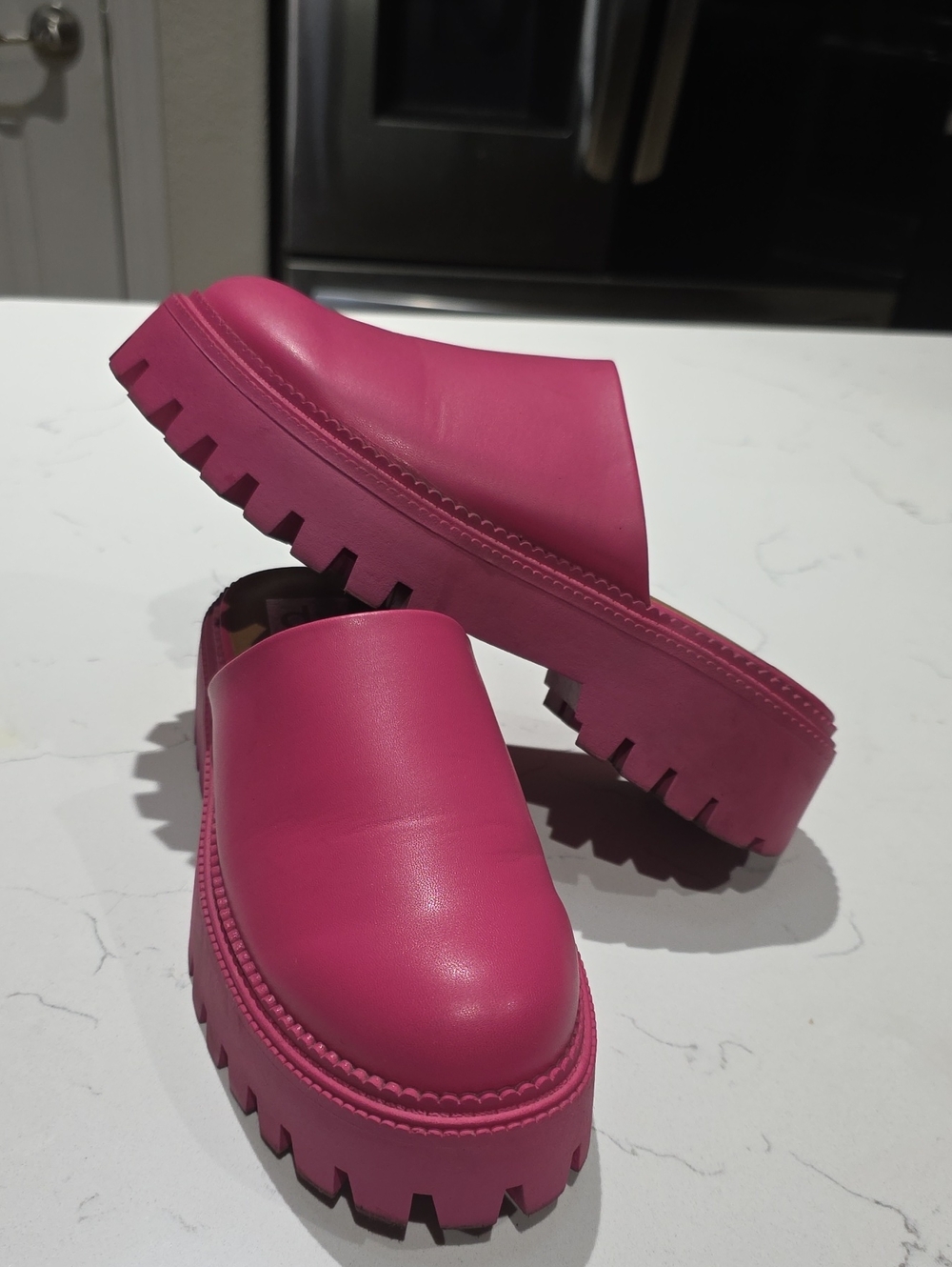 DV by Dolce Vita Hot Pink Platform Clogs Size 7.5